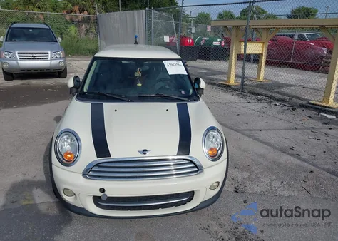 2012 Mini Cooper Hardtop из США, поврежденный, VIN WMWSU3C56CT261381